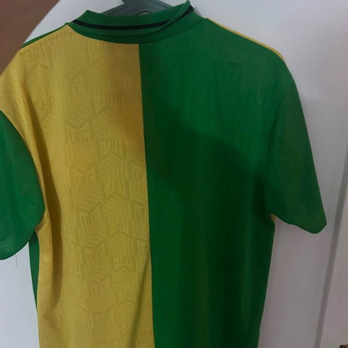 Manchester United 93/94 Retro Football Jersey Kit replica like new