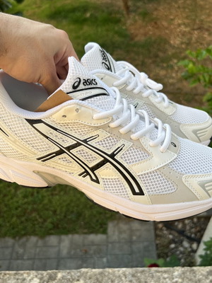 Asics Gel Casual καλοκαιρινά παπούτσια μέγεθος 44 σαν καινούργια, μαύρο και άσπρο