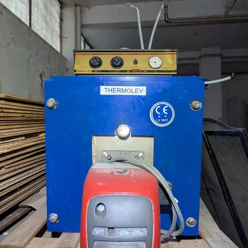 Oil Boiler like new, 33,000 kcal/h heating capacity