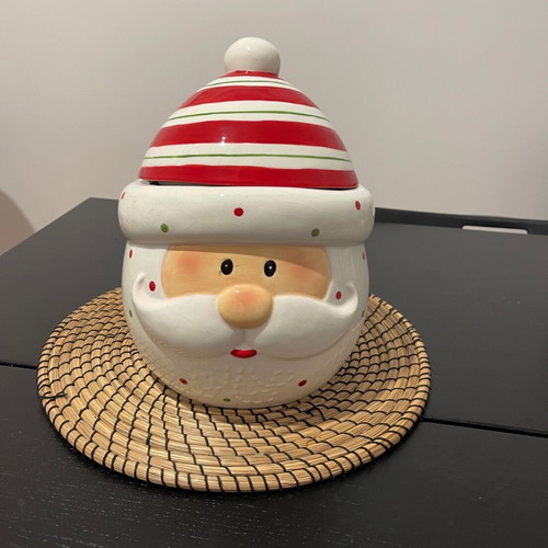 Large cookies jar used, very good condition