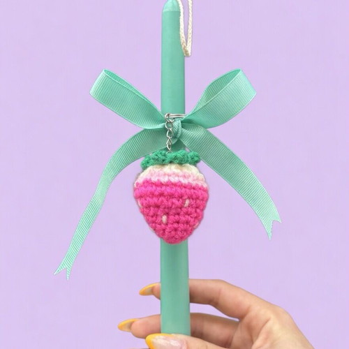 Handmade Easter candles with plant-based scented wax and amigurumi keychains