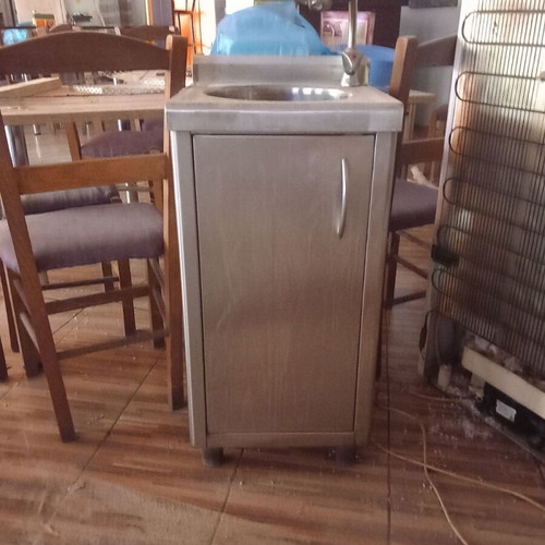 Stainless steel sink like new