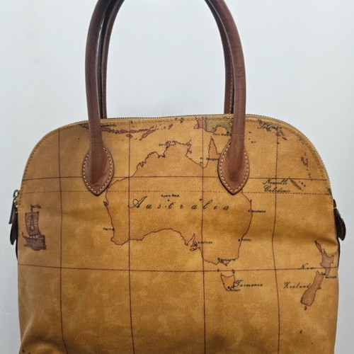 Alviero Martini 1a Classe handbag like new, brown