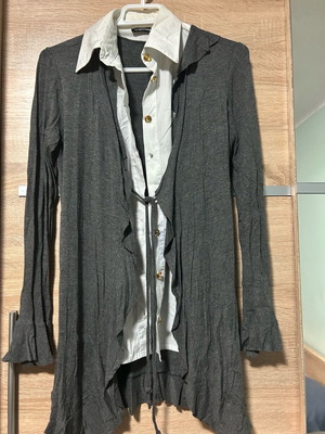 Cardigan like new with inner shirt, size M, white and gray