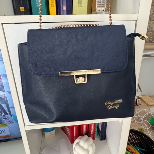 Elizabeth George shoulder bag like new, blue