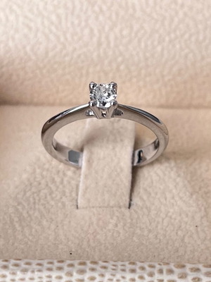 Μονόπετρο δακτυλίδι Diamond Jools λευκό χρυσό 18 καρατίων σαν καινούργιο