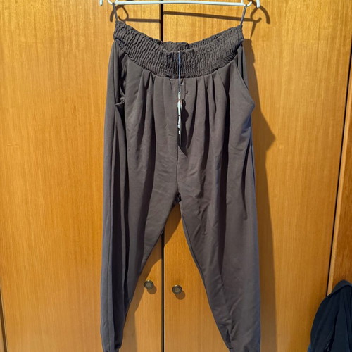 Beige dark sweatpants with elastic waist new