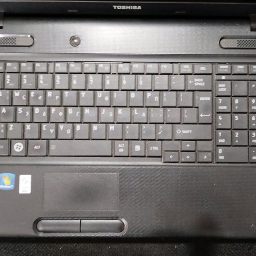 Toshiba Satellite C660D laptop used, AMD E-240 1.5GHz, 4GB RAM, 15.6" LED, 120GB SSD