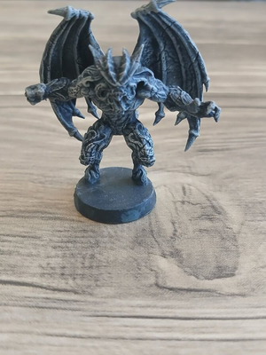 HeroQuest Gargoyle miniature new, hand-painted