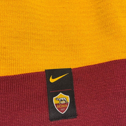 AS Roma Nike beanie burgundy/yellow new, unworn