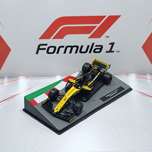 Renault R.S.19 2019 Formula 1 model Daniel Ricciardo #3 like new