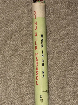 Vintage handmade Chinese silk parasol like new