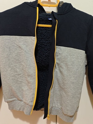 Boys' jacket like new, blue and grey with yellow zipper, hooded, warm lining