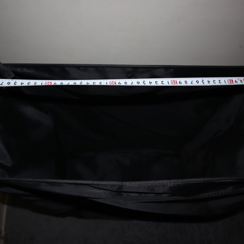 Laundry basket like new, 80 L capacity