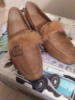 Women's beige loafers like new, size 38