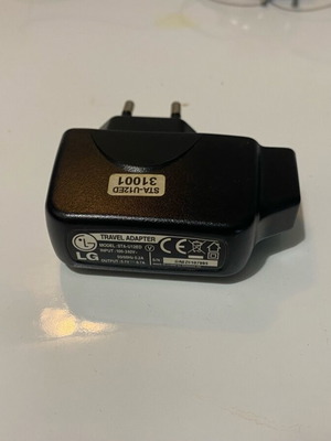 Old type mobile chargers like new, set of 3 pieces