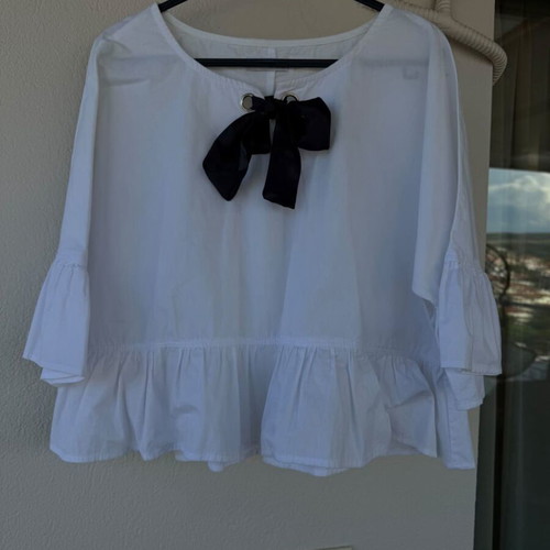 Unique21 women's shirt with bow, like new, black and white, size S