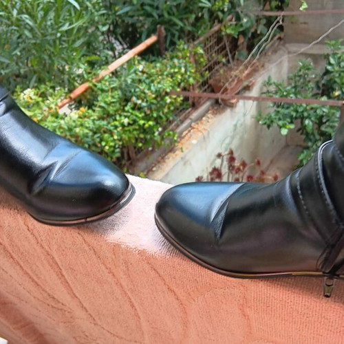 Voi&Noi low ankle boots size 37 used, black with warm lining and zipper