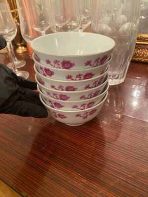 Porcelain bowls used, set of 6 with pink flowers and gold detail