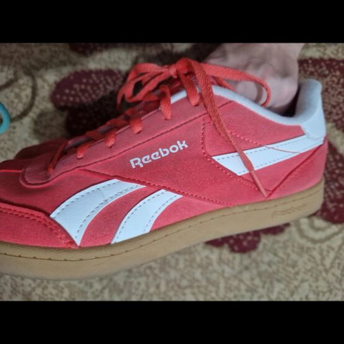 Reebok sneakers women's size 38.5 like new, pink