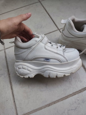 Buffalo chunky shoes, white, size 36