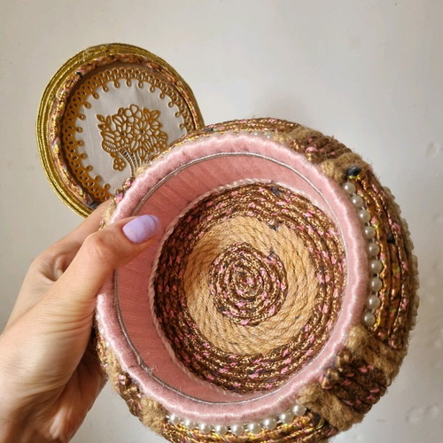 Handmade box like new, hemp