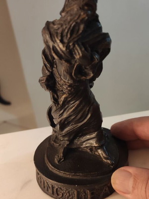 King Lear statue like new