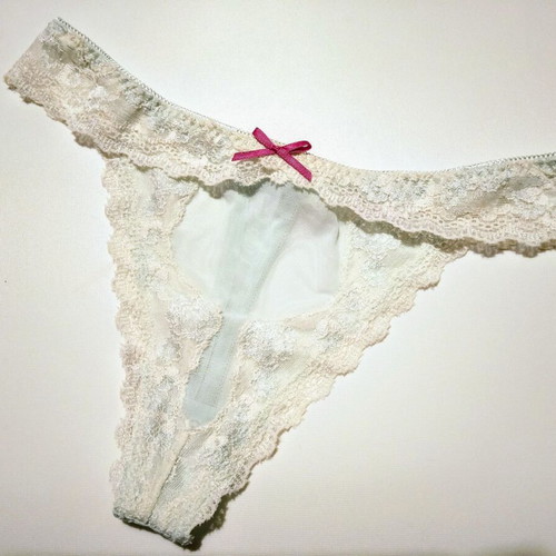 String underwear extra small new, vintage lace design