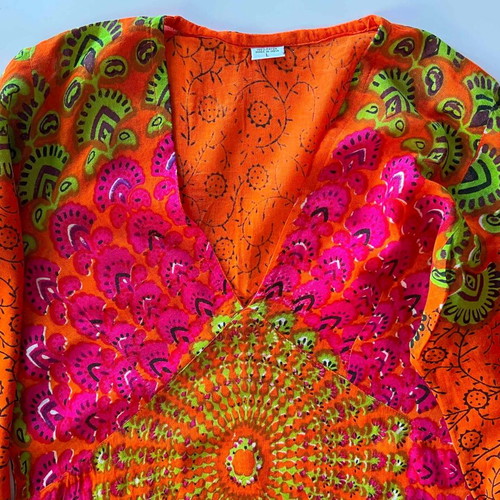 Indian short colorful dress new, size Medium