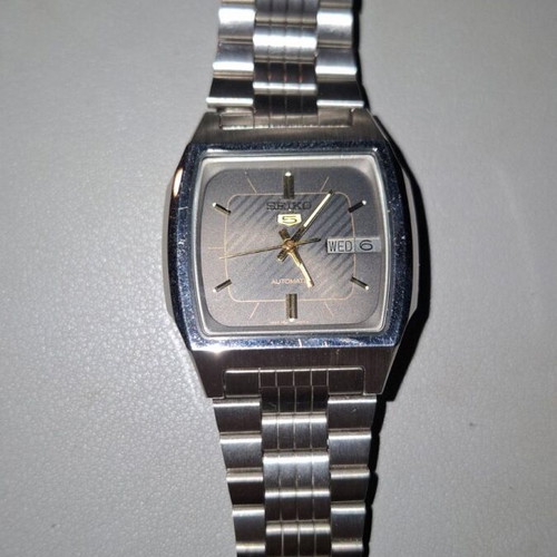 Seiko 5 Automatic vintage square watch, silver dial