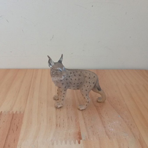 Collect A animal figures like new, pack of 6, collectible