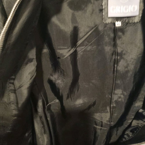 Mid-length leather jacket with mao collar size 46 like new, black