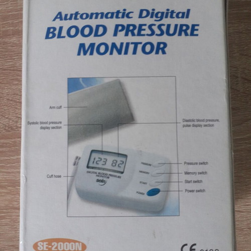 Digital Blood Pressure Monitor like new, automatic, Korean made 2001