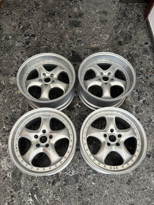 BMW 19-inch genuine asymmetric alloy wheels 5x120 bolt pattern