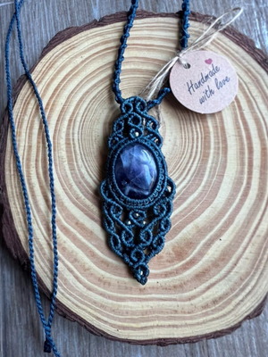 Macrame pendant with amethyst, handmade