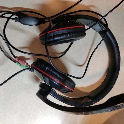 Gembird headphones like new with microphone and volume control