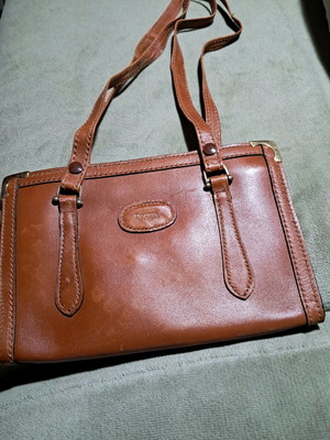Vintage shoulder bag genuine leather used