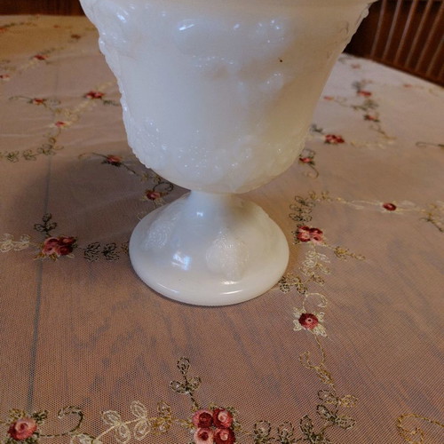Opaline fountain used white with carvings