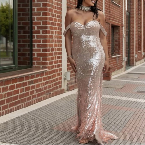 Handmade dress size L with ostrich feather and sequin base, like new, pink