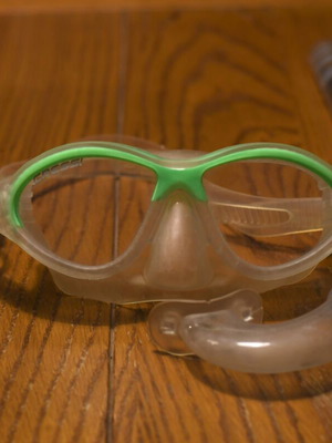 Cressi Moon Kid Silicone Snorkeling Mask like new