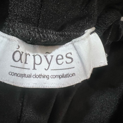 Arpyes pants used with leggings fabric one size