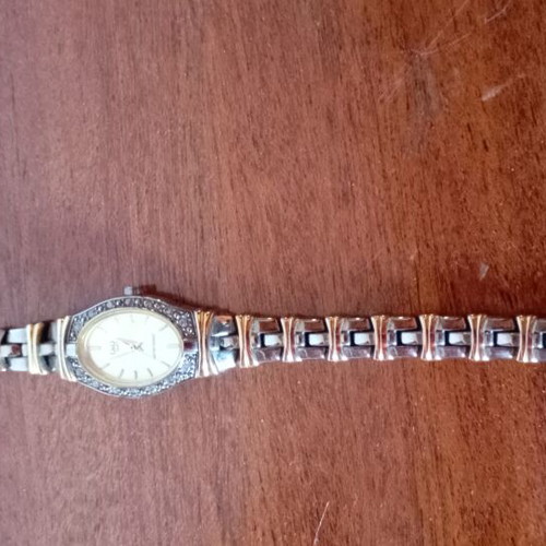 Wristwatch women's like new, gold and silver tones