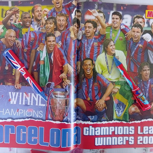 Match Football Magazine issue 23-29/5/2006 like new with Barcelona Champions League poster
