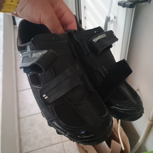 Shimano cycling shoes lightly used, size 46, ideal for mountain bike