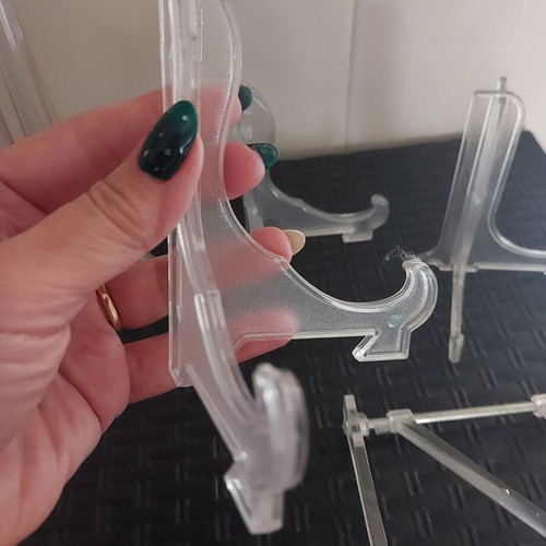 Transparent plastic stands for tabletop decorations, pack of 5