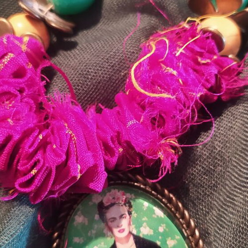Boho ethnic handmade vintage necklace pendant with Frida Kalo portrait like new