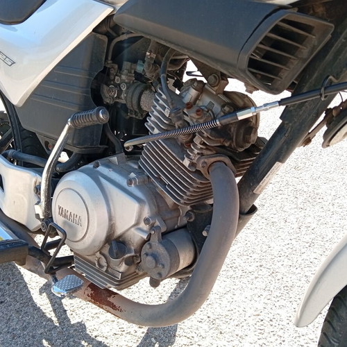 Yamaha YBR 125 road motorcycle, 2008, silver