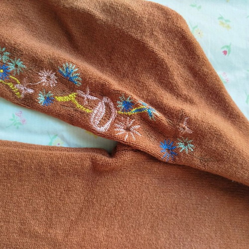 Pullover with embroidered designs like new, brown, size S