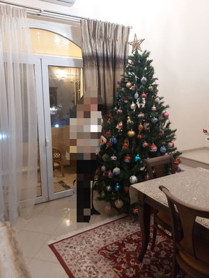 Χριστουγεννιάτικο δέντρο 2.40 μ. σαν καινούργιο, διαιρούμενο