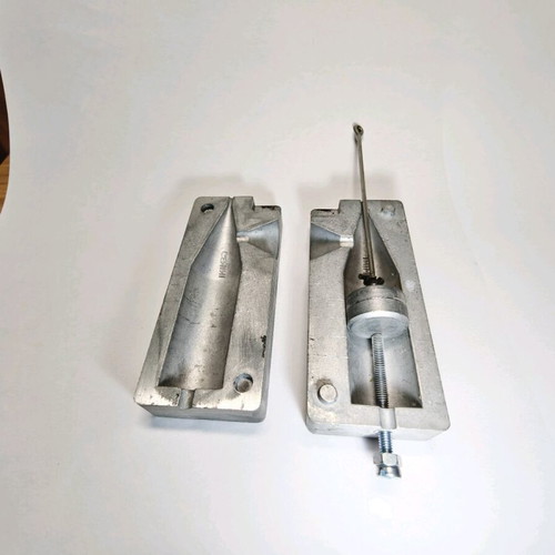 Gemini Surf Casting Pencil Mold used with Clamp and Accessories